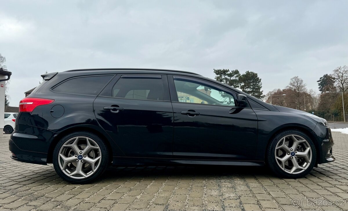 FORD FOCUS ST 250 KOMBI 184 kW - 2