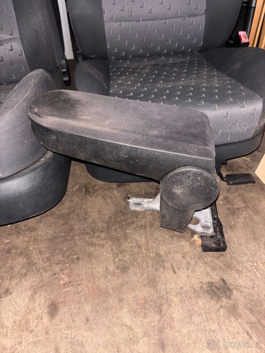 Sedacky skoda octavia I , loketka - 2