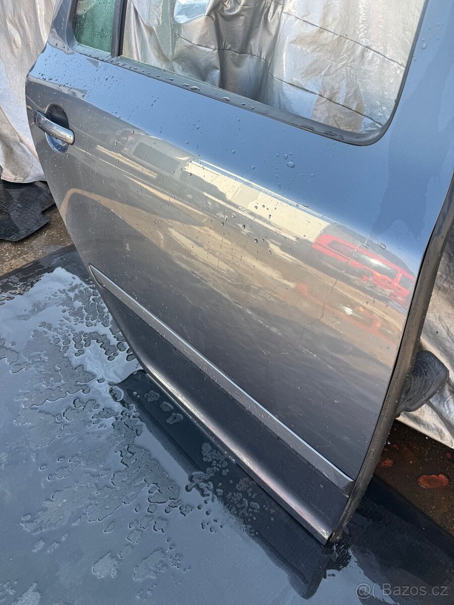 Pravé zadní dveře Octavia 2 Combi - ŠEDÁ - 2
