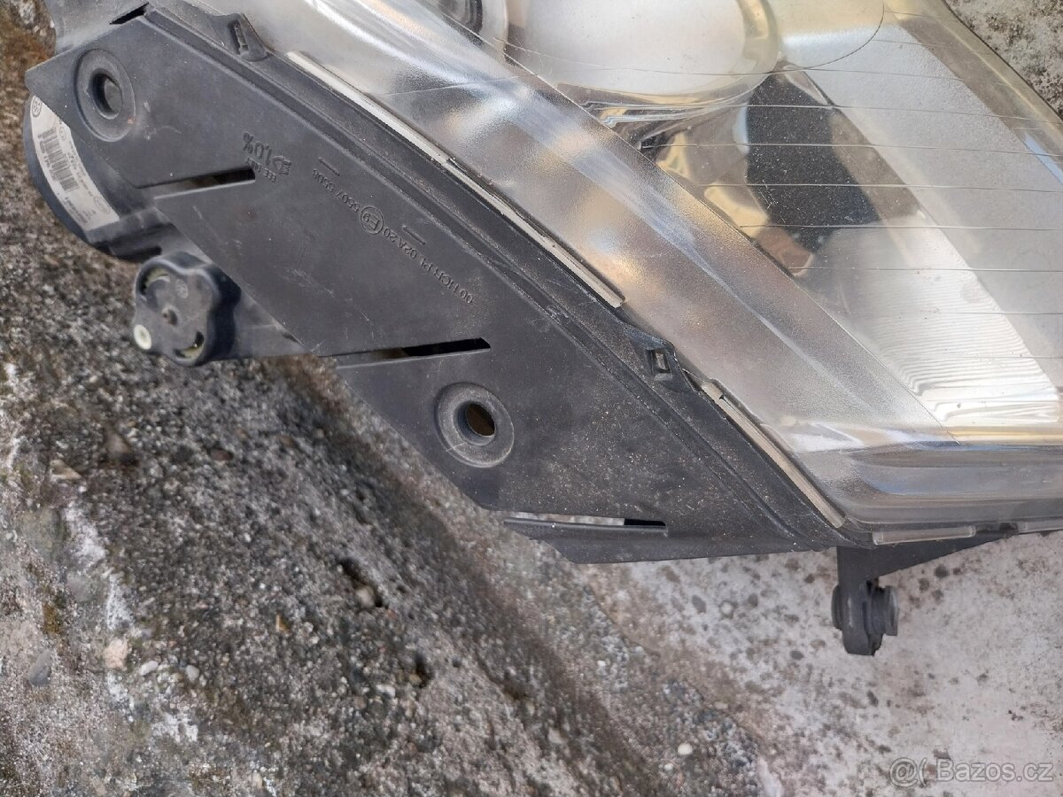 Levé přední světlo vw passat b6 - 2