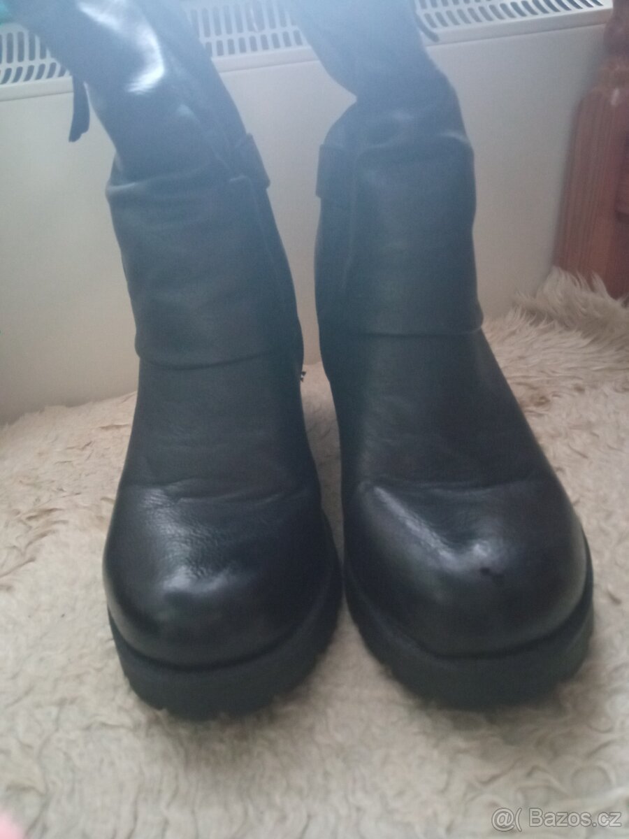 Dámské boty velikost 38 - 2