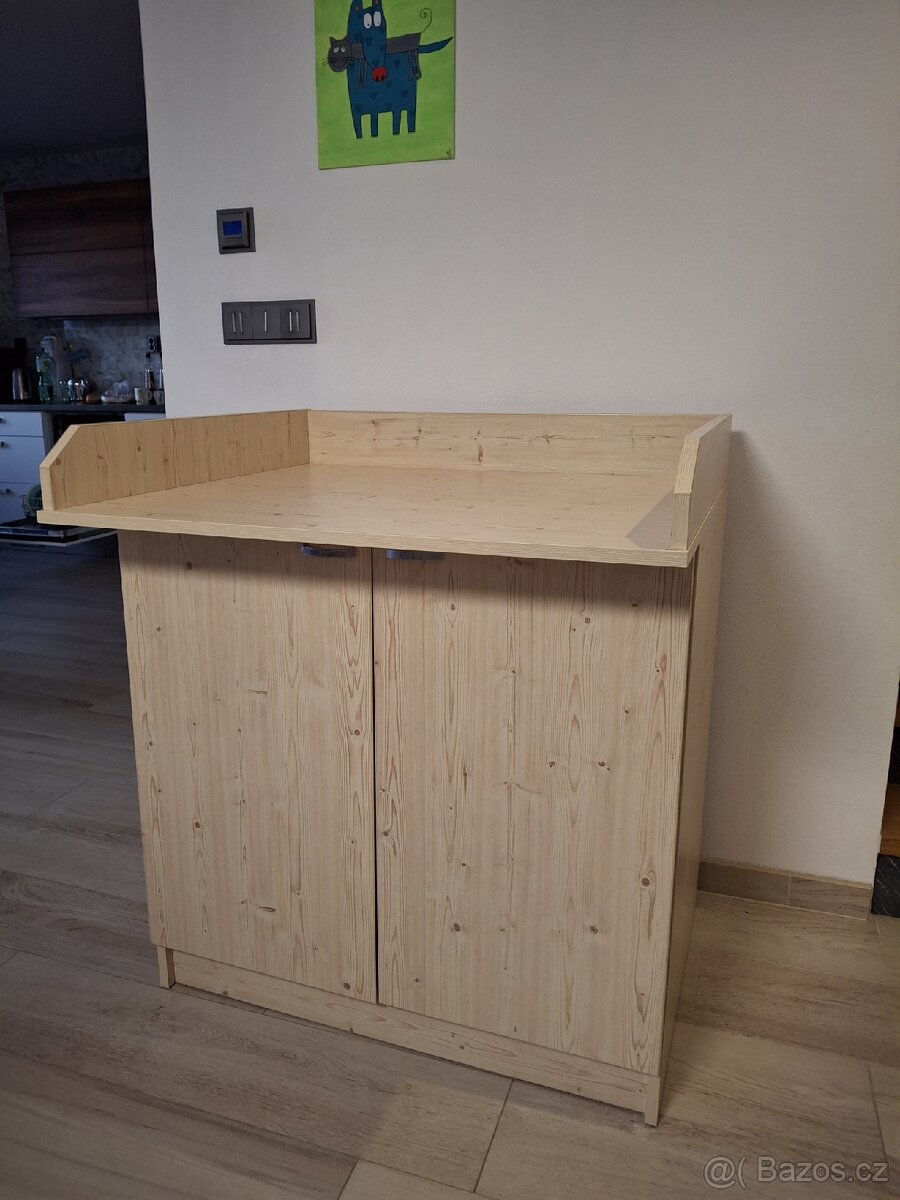 Přebalovací pult velký - 2