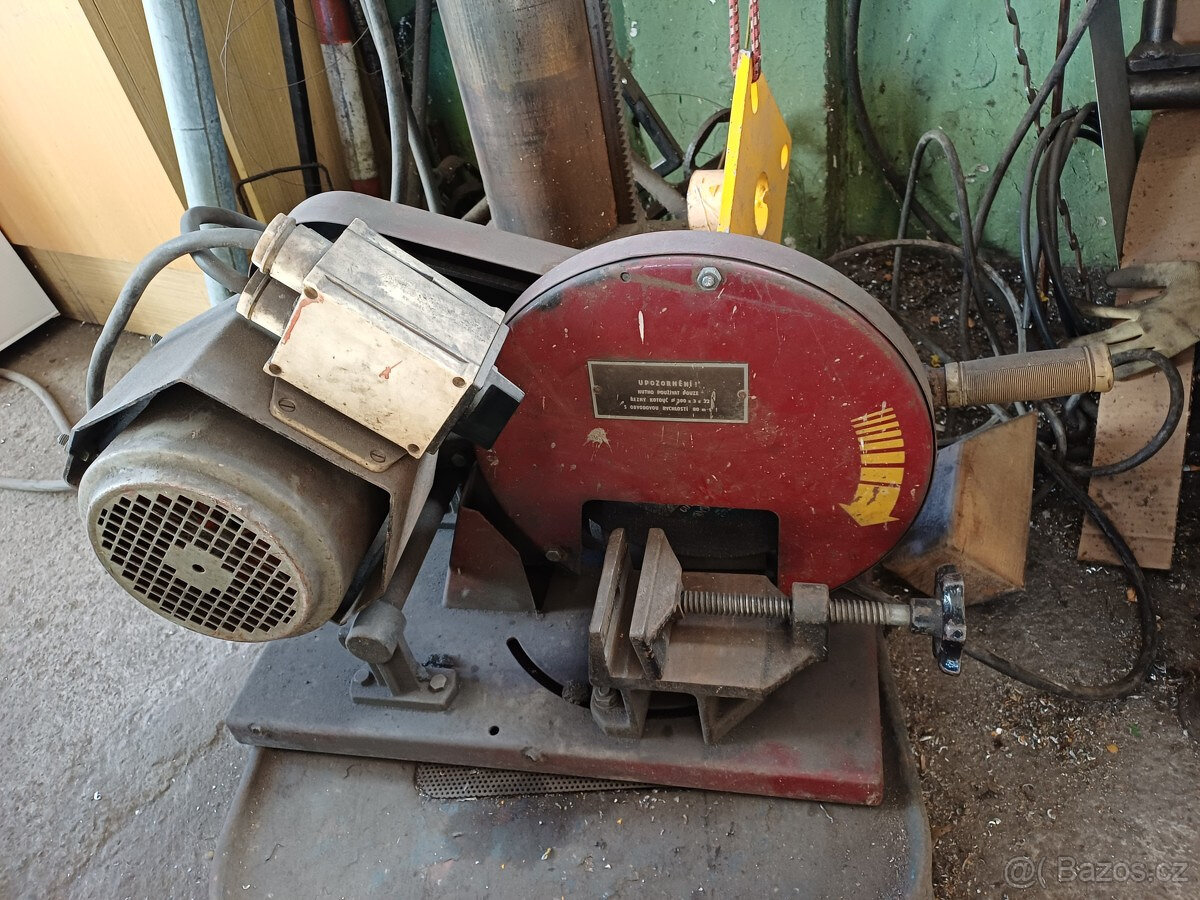 Rozbrušovačka stolní - 2
