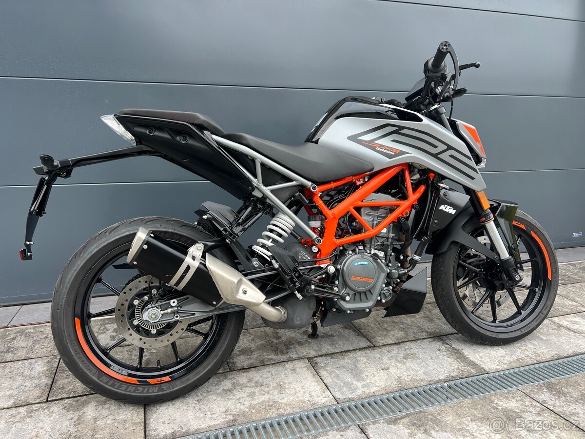 KTM Duke 125, 7/22 - 2