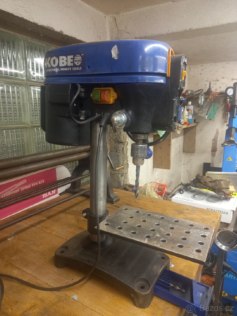 Prodám stolní vrtačku kobe - 2