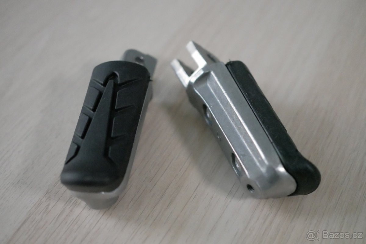 Přední stupačky Honda - 2