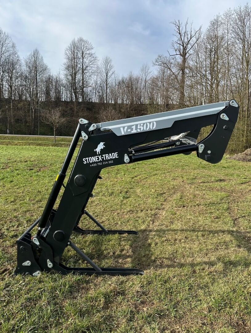 Čelní nakladač HYDRATRAC 1500 - 2