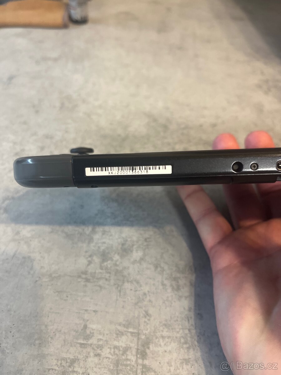 Nintendo Switch – velký set + 3 ovladače + hry - 2