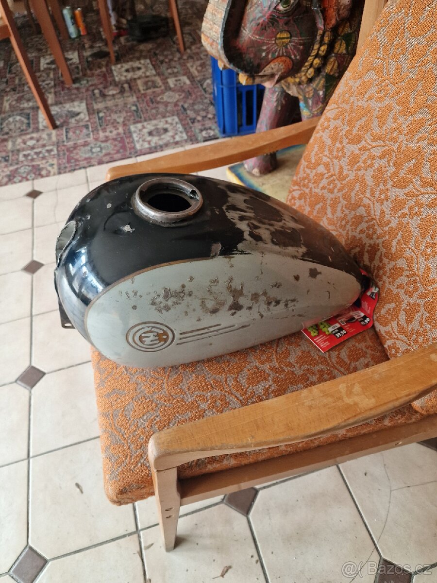 Nádrž ČZ 125/150 - 2