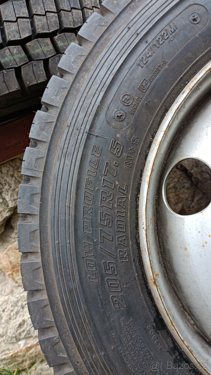 205/75 R17,5 - 2