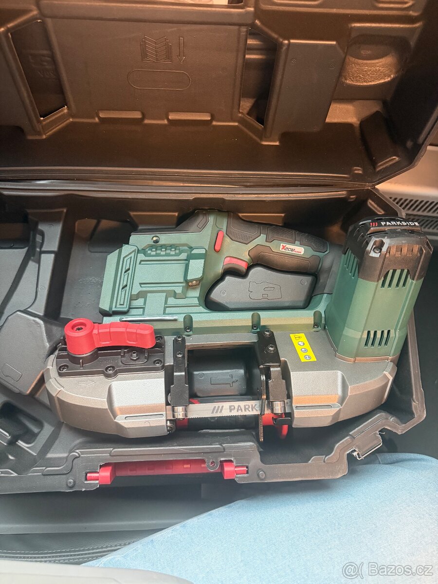 AKU Pásová pila Parkside - 2