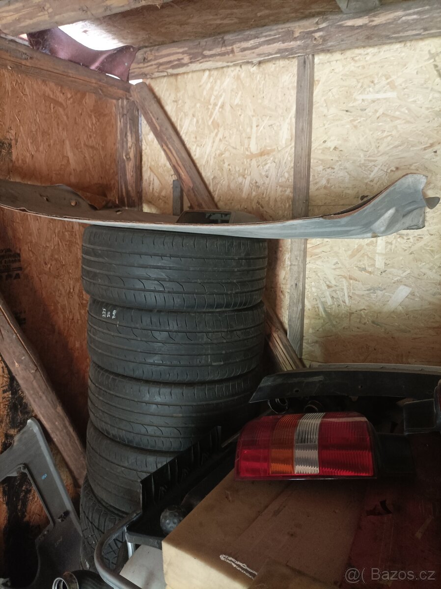 Prodám různé díly z VW T5 - 2