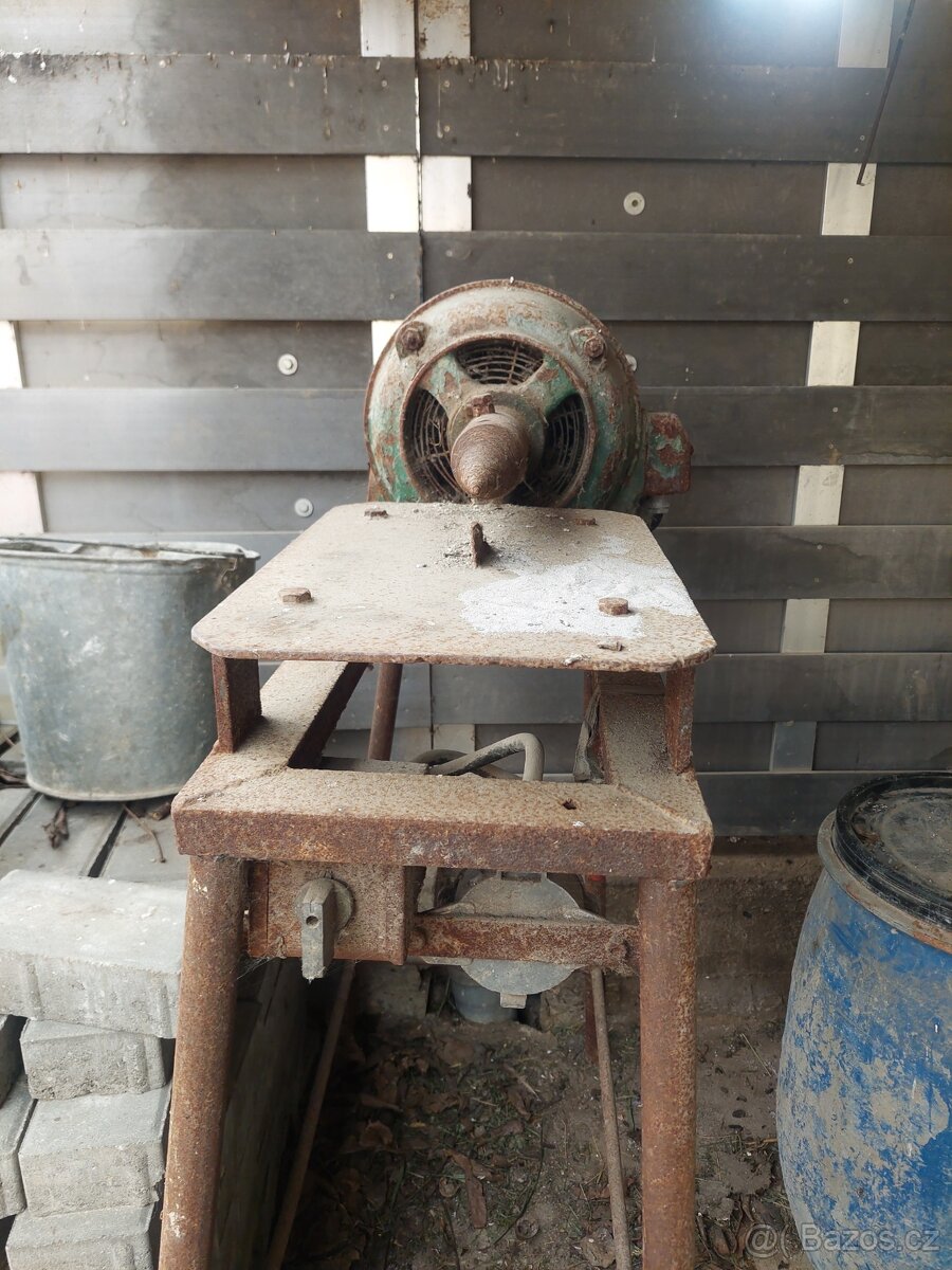 Štípačka na dřevo - 2