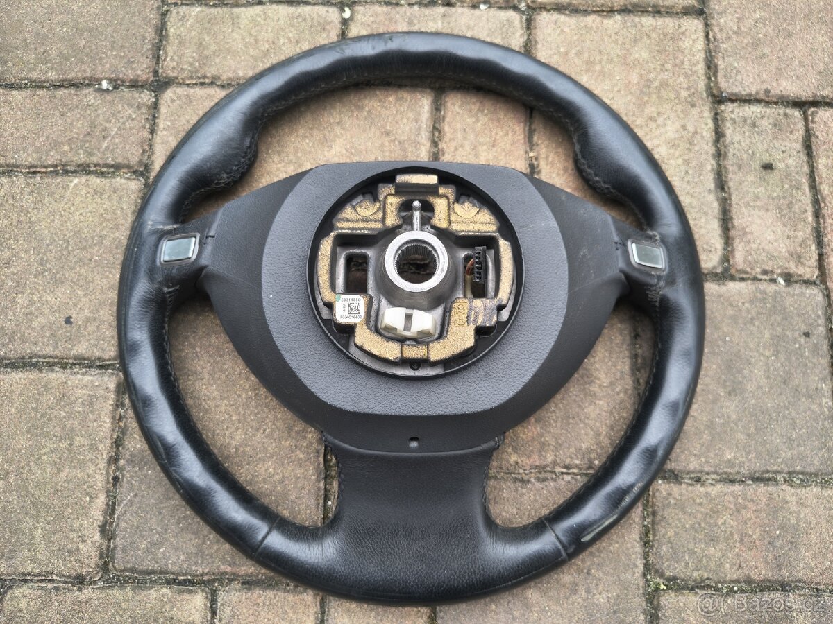 BMW E65 volant - 2
