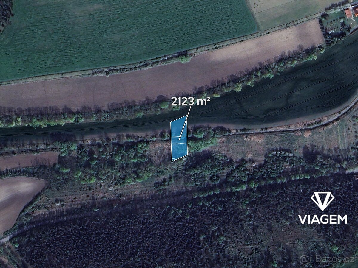 Pole 2 123 m² - 2