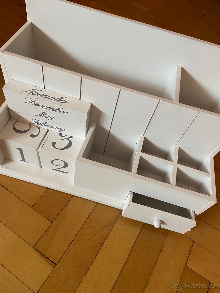 Pořadač, organizér v bílé barvě - 2