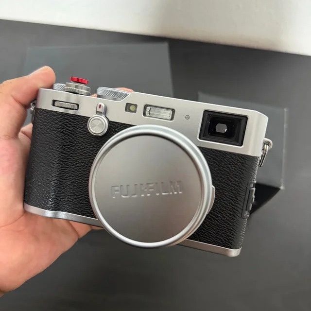 Fujifilm X100F - 2