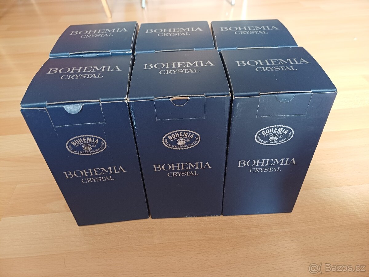 6 broušených křišťálových váz - 2
