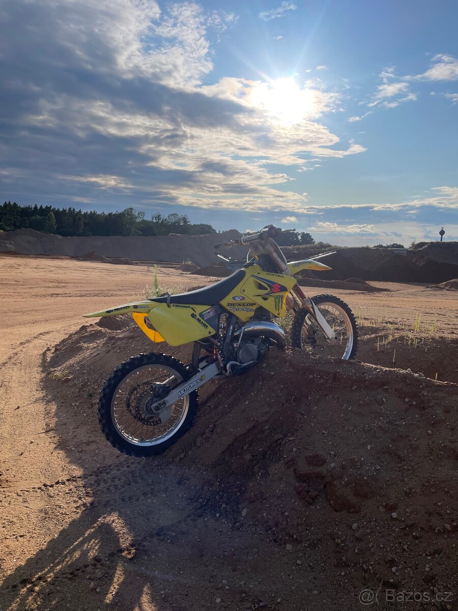 Suzuki rm 125