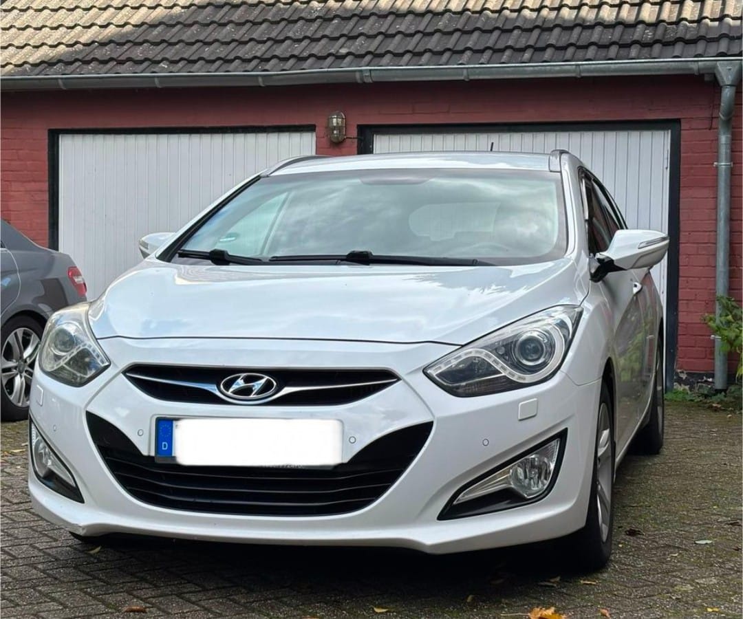 Hyundai I40 1.7 cw Bezklíčové zavírání, Xenon, Navigace, - 2