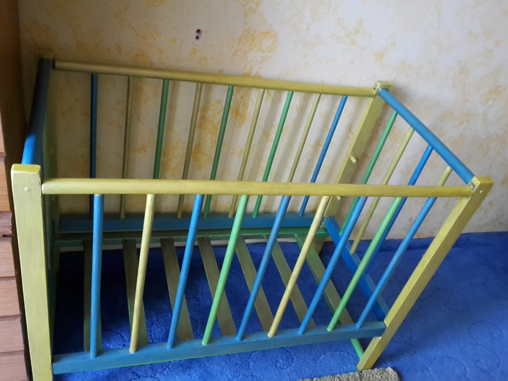 Dětská POSTÝLKA dřevěná - 2