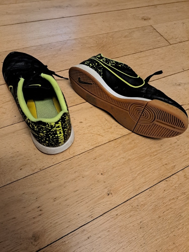 Kopačky - sálovky, Nike, vel. 38 - 2