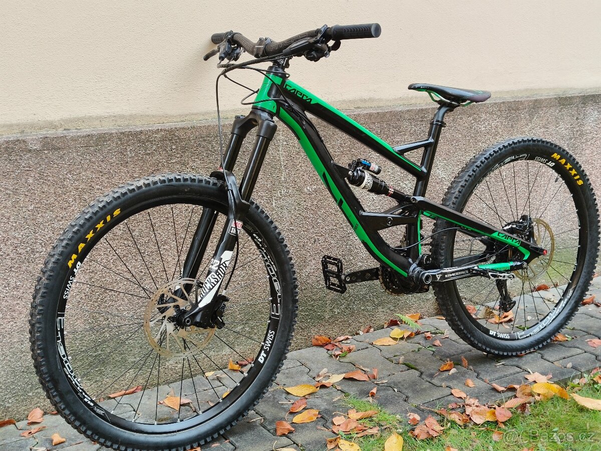 YT Industries Capra AL Comp 2 vel. L roku 2016 - 2