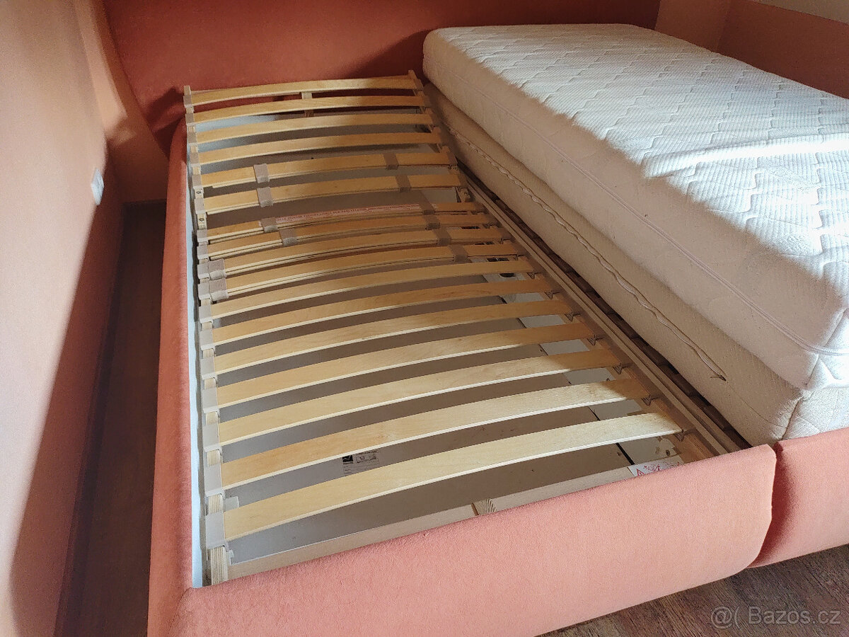 Čalouněná postel 180x200 cm - 2