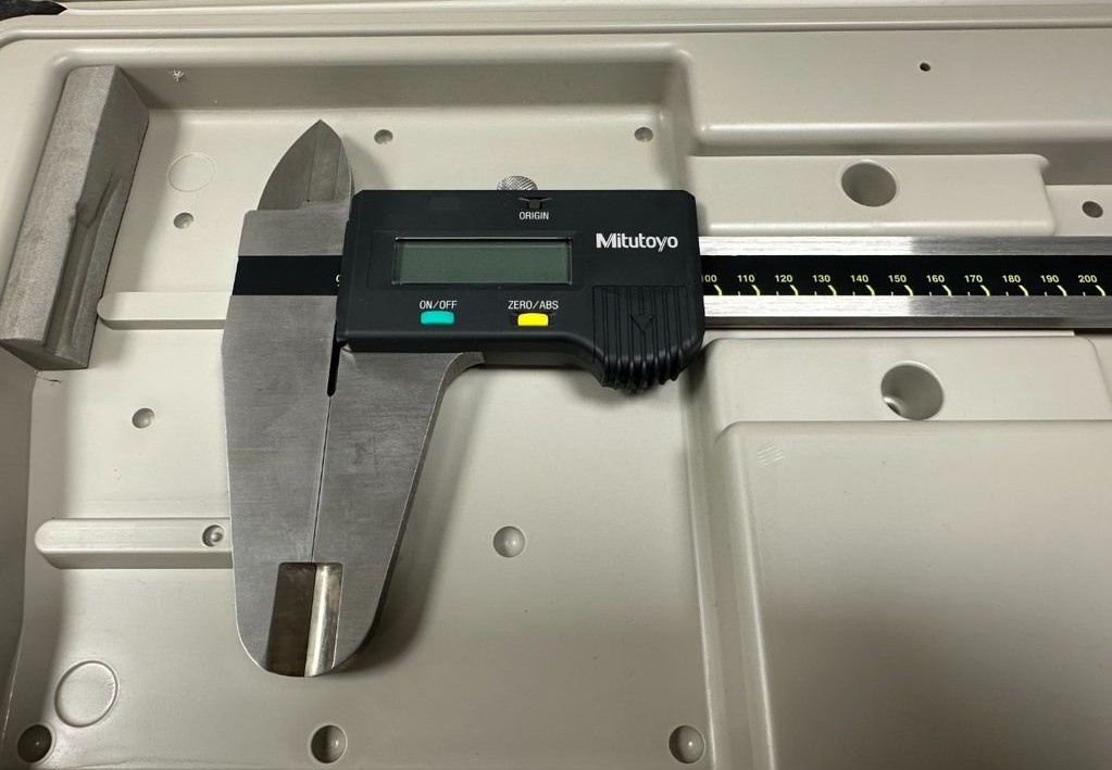 Digitální posuvné měřítko Mutitoyo CD-45C v obalu - 2