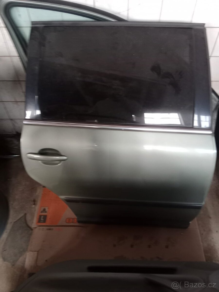 Dveře na VW Passat - 2