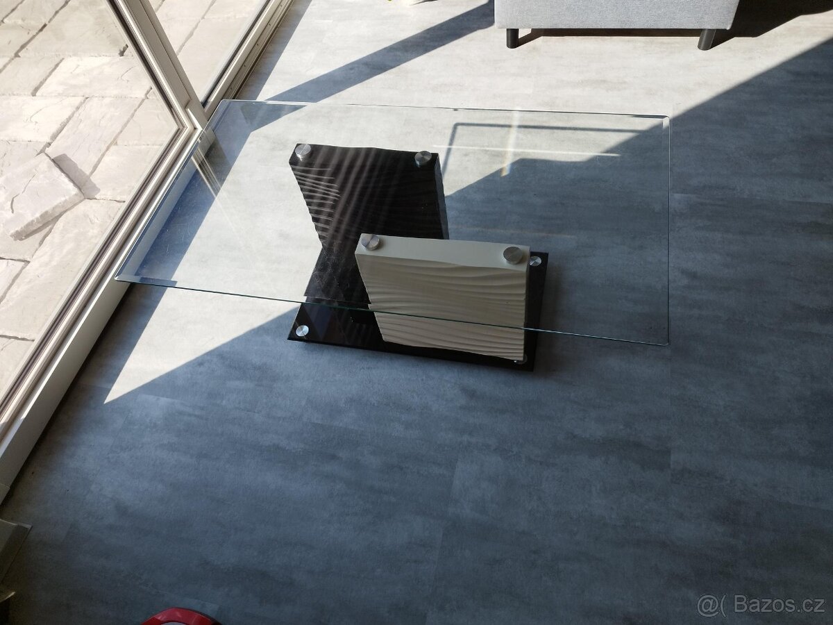 konferenční stolek - 2