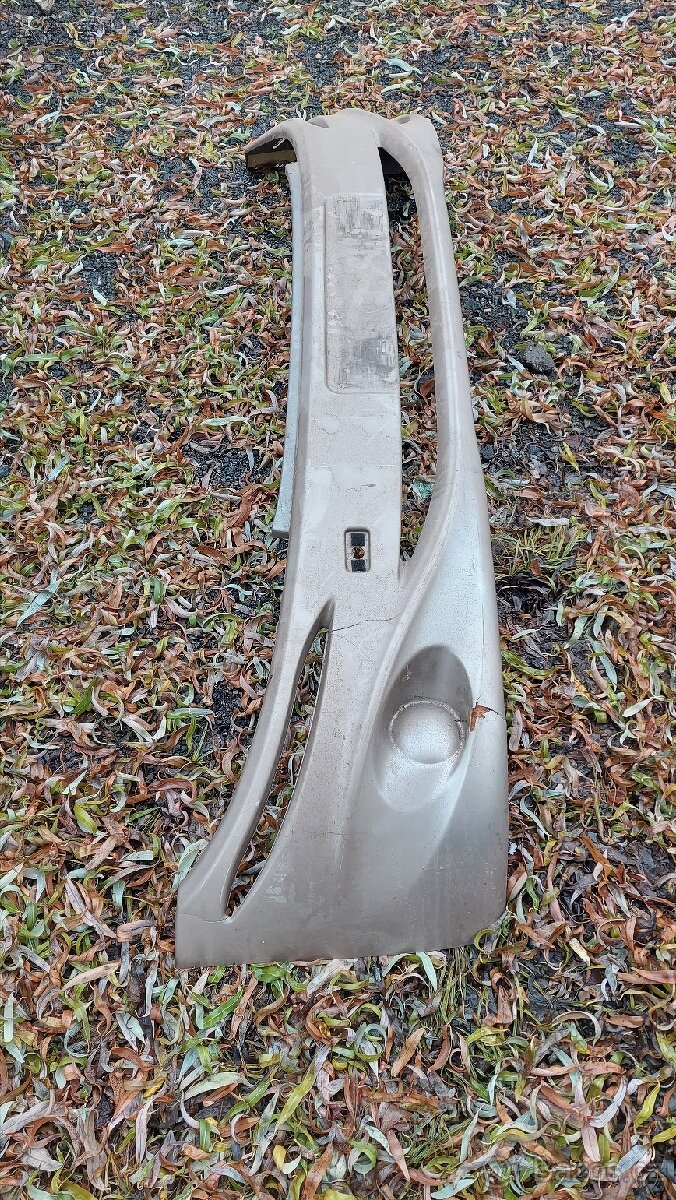 přední nárazník Burstner - 2