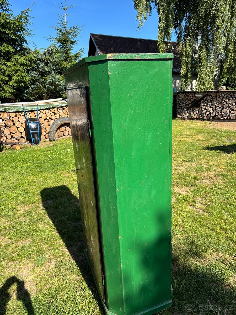 Stará skříň - 2