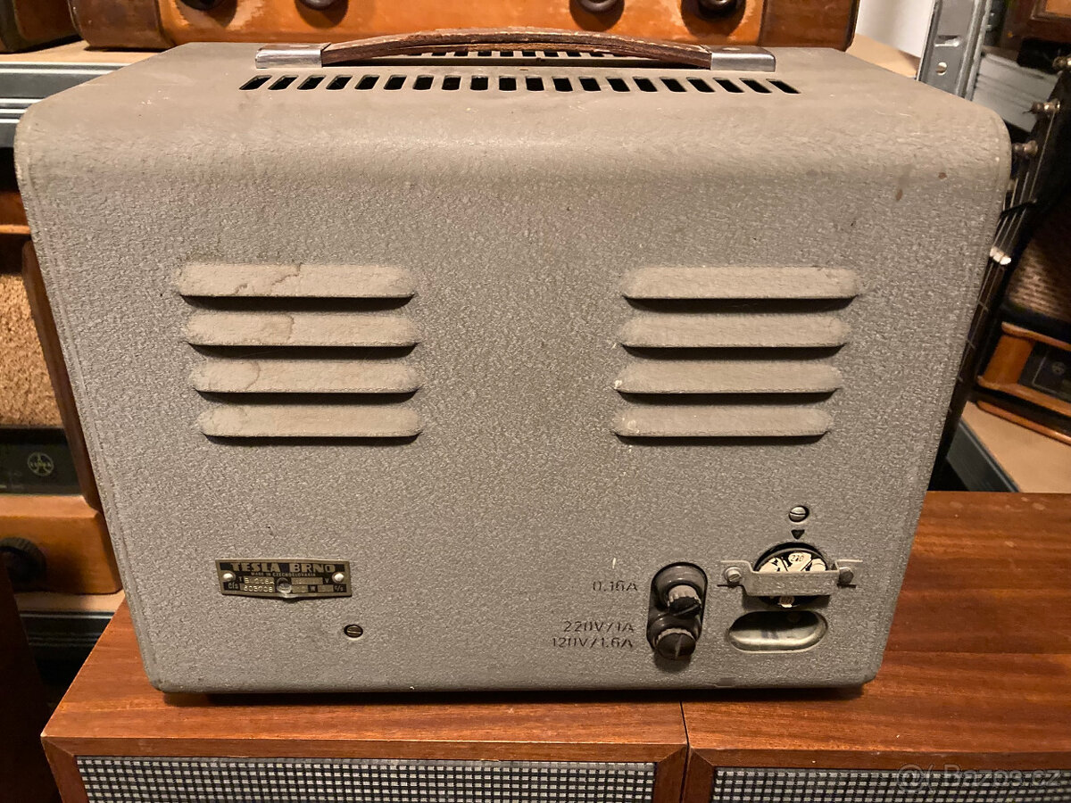 Generátor Tesla BM 218A - 2