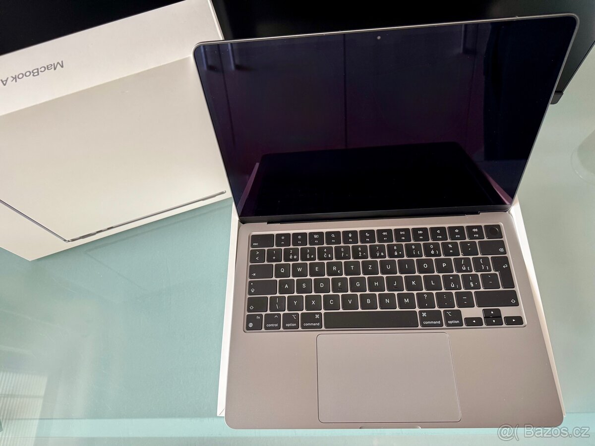 MacBook Air 13,6" – M2, 8 GB, 512 GB, Space Gray - 2