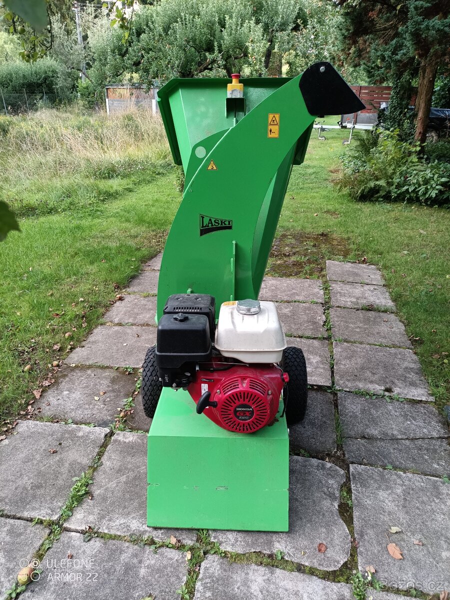 Štěpkovač - drtič větví - 2