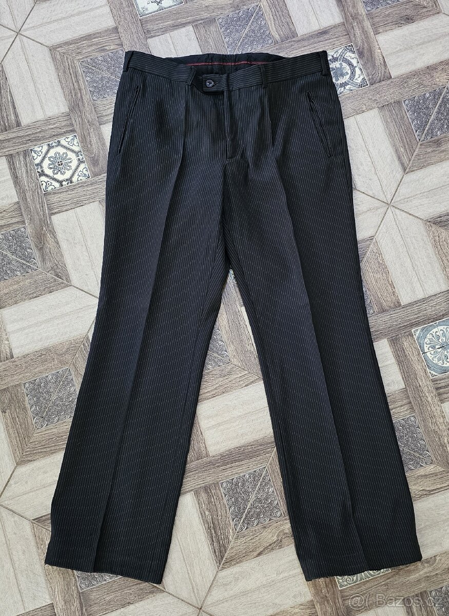 Pánský oblek velikost L/XL - 2