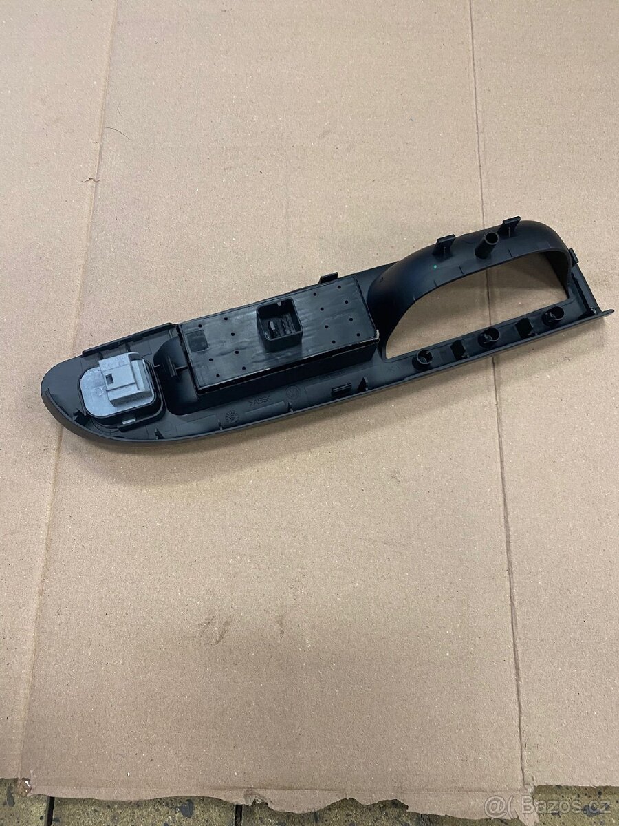 Ovládací panel Passat b6 - 2