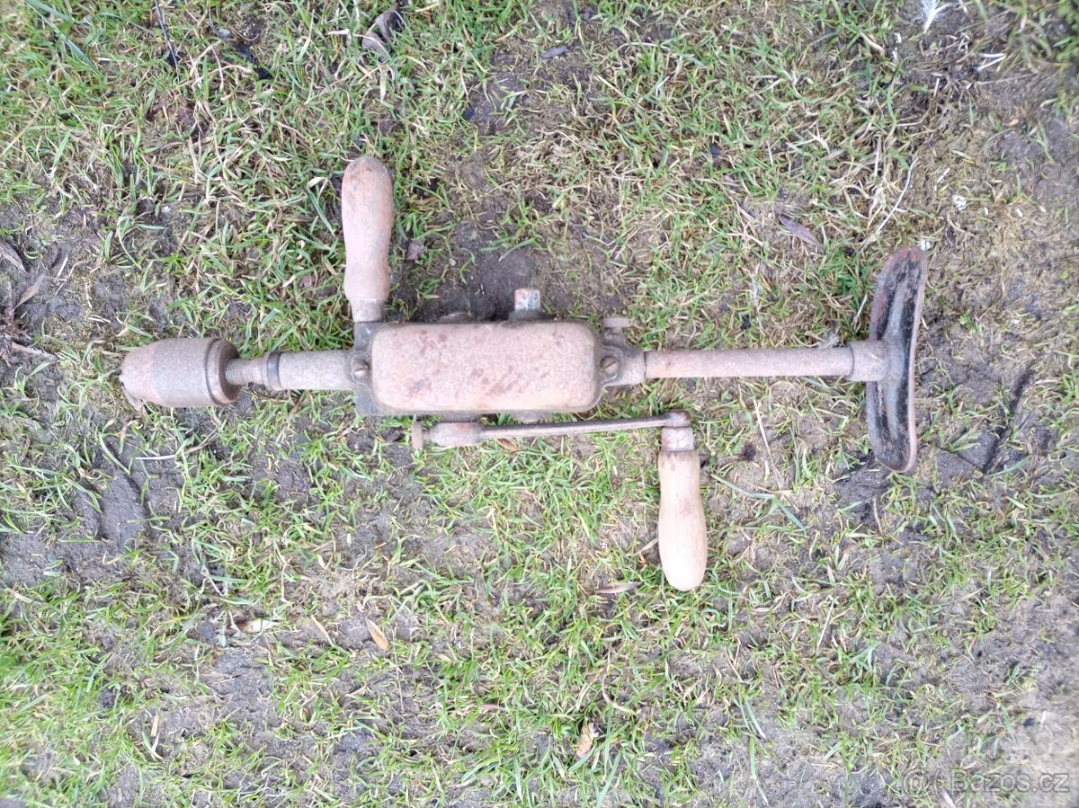 Ruční vrtačka - 2