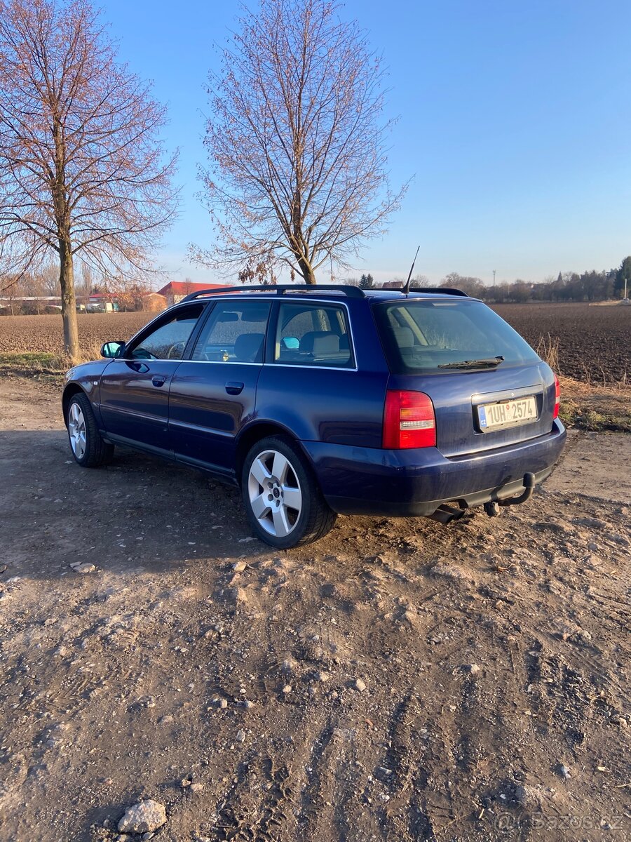 Audi a4 b5 2.4i manual - 2
