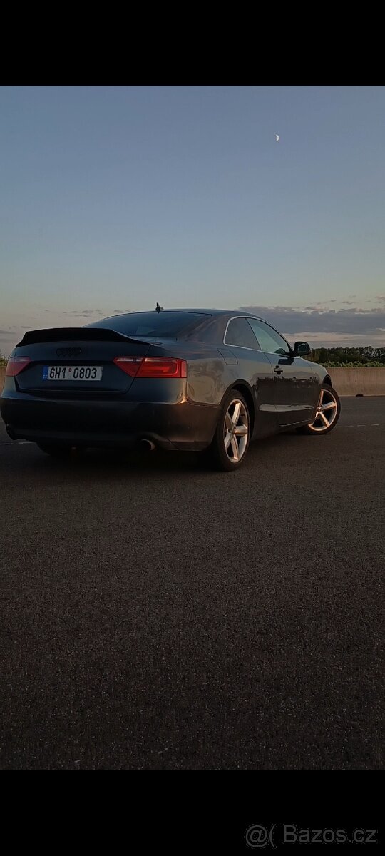 Audi A5 3.0 tdi manuál coupé - 2