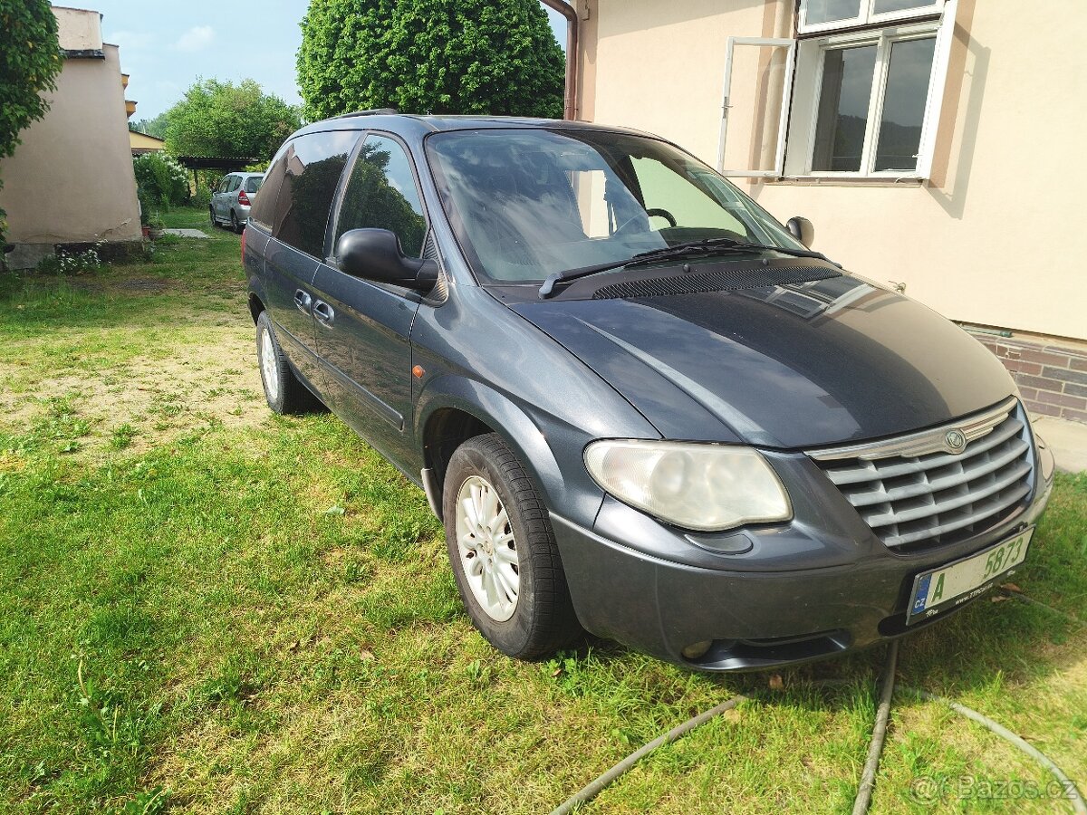 CHRYSLER VOYAGER 2,8 CRD AT - 2