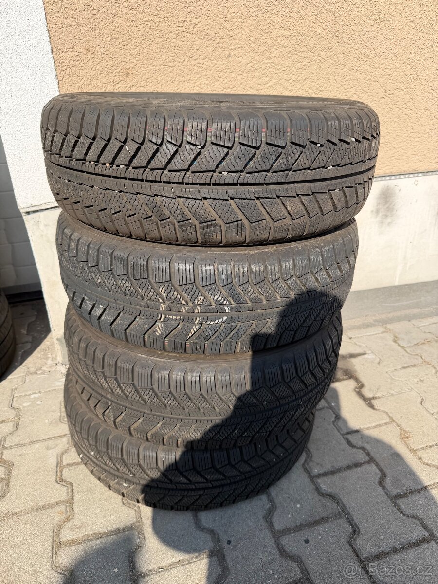 205/60 R16 - 2