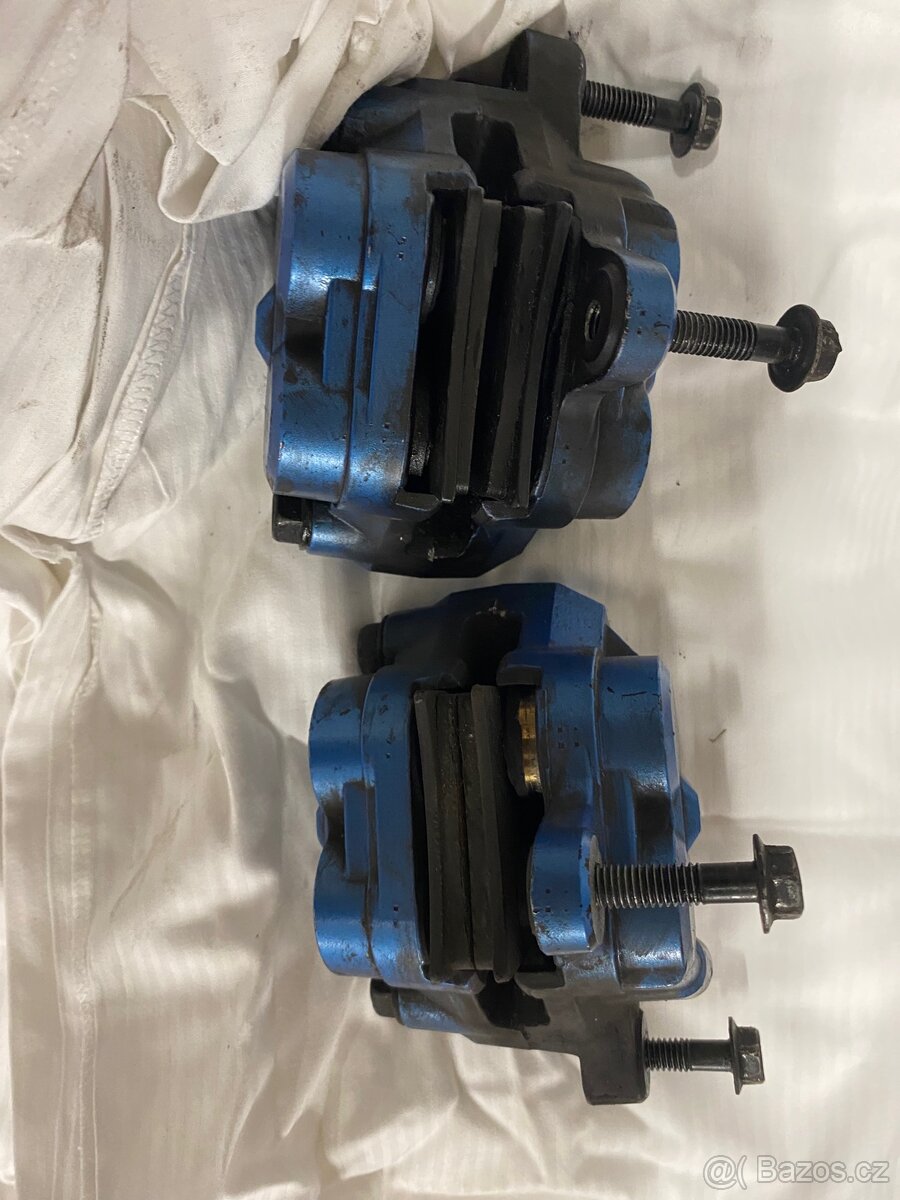 Brzdové třmeny přední modré - 2