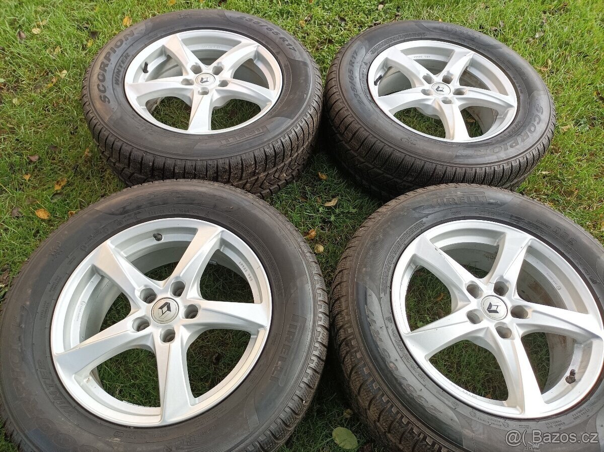 Zimní sada Renault r17 5x114,3 Pirelli 235/65/17 - 2