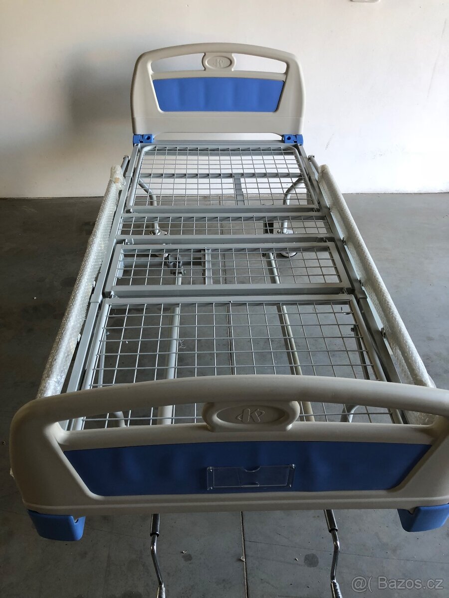 Polohovací zdravotní postel pro seniory - 2