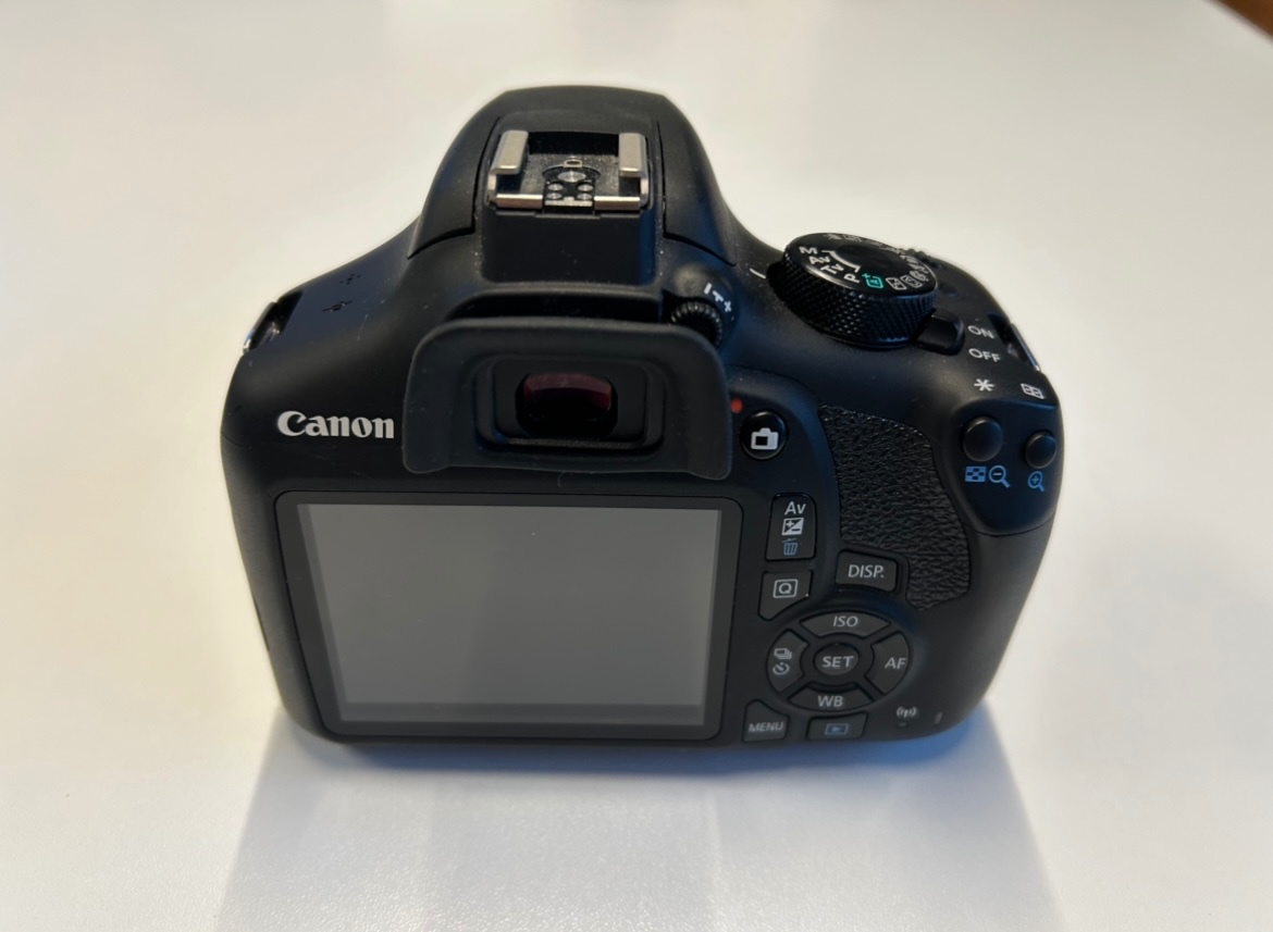Canon EOS 1300D - 2