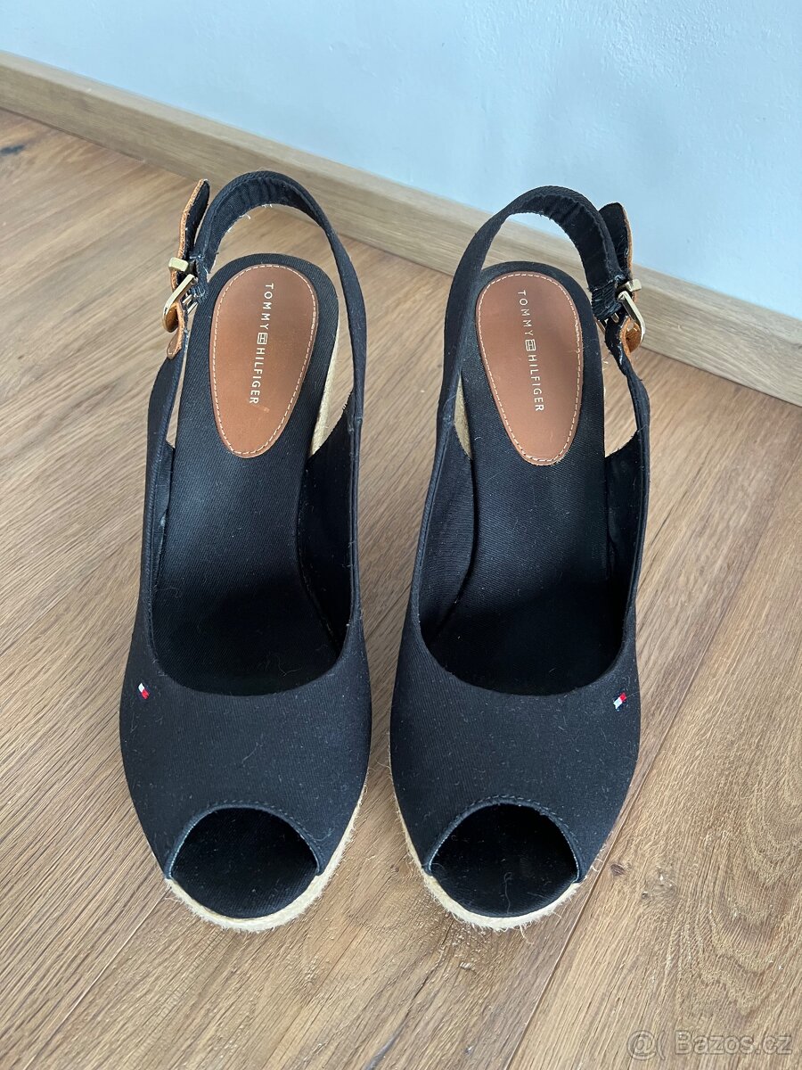 NOVÉ Sandály s podpatek/boty na klínku Tommy Hilfiger vel.42 - 2