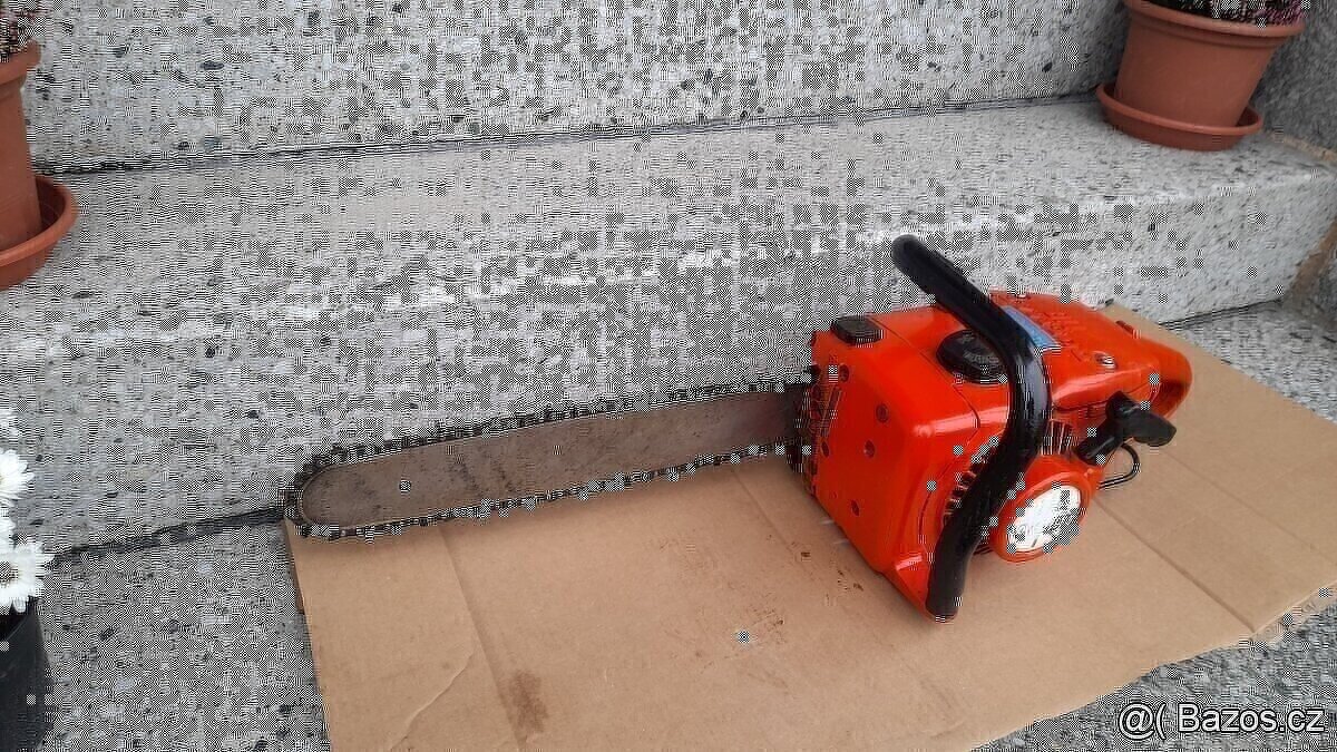 Stará historická motorová pila Dolmar 118 - 2