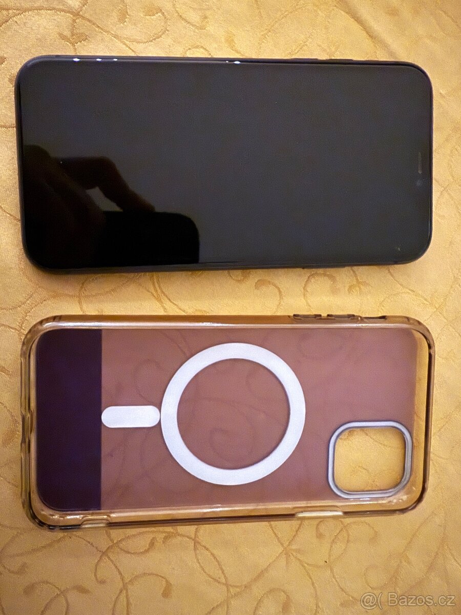 Prodám iPhone 11, 128GB black - 2